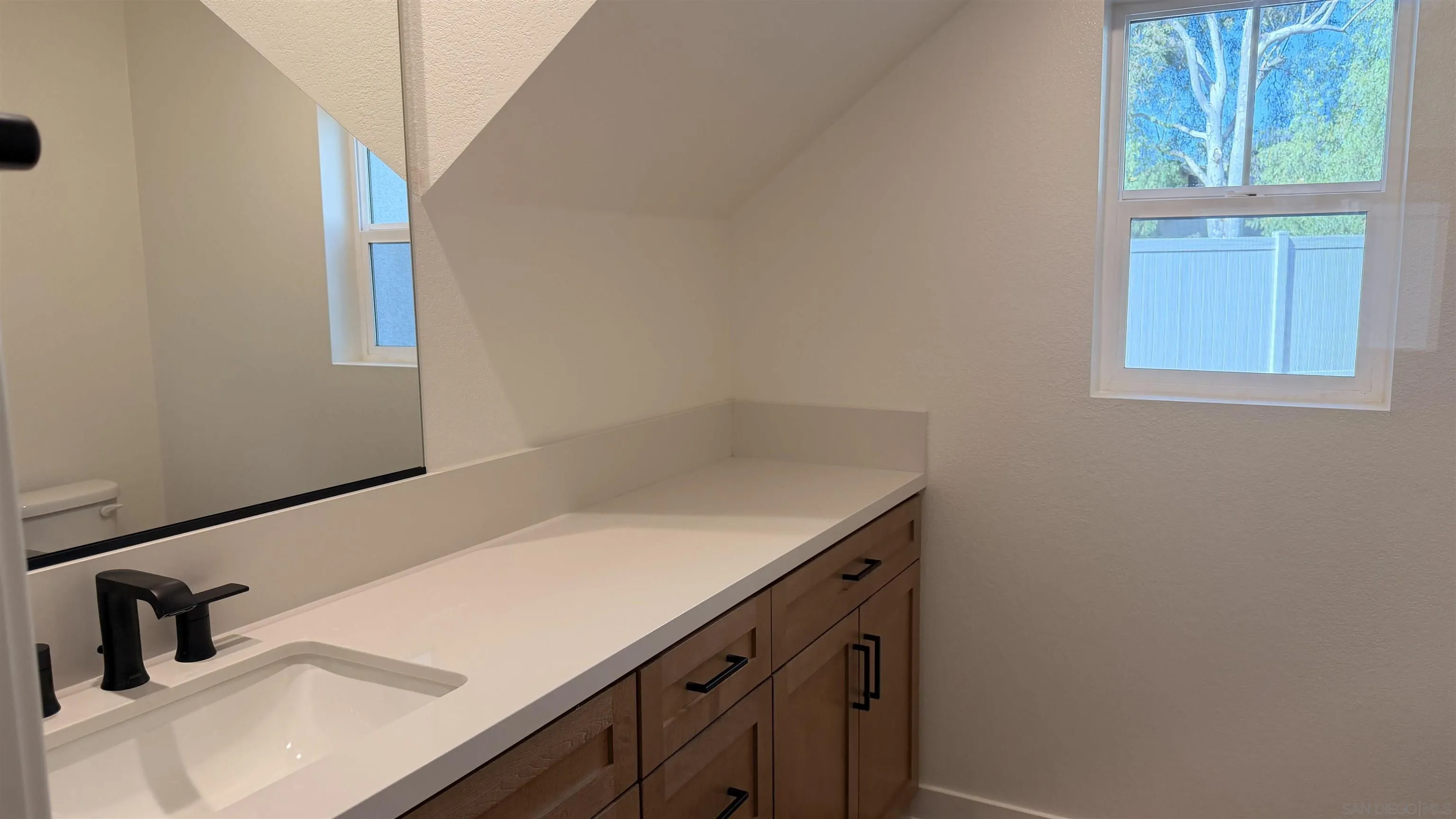 13780 Holly Oak Way Poway, CA 92064 - Photo 12 of 39