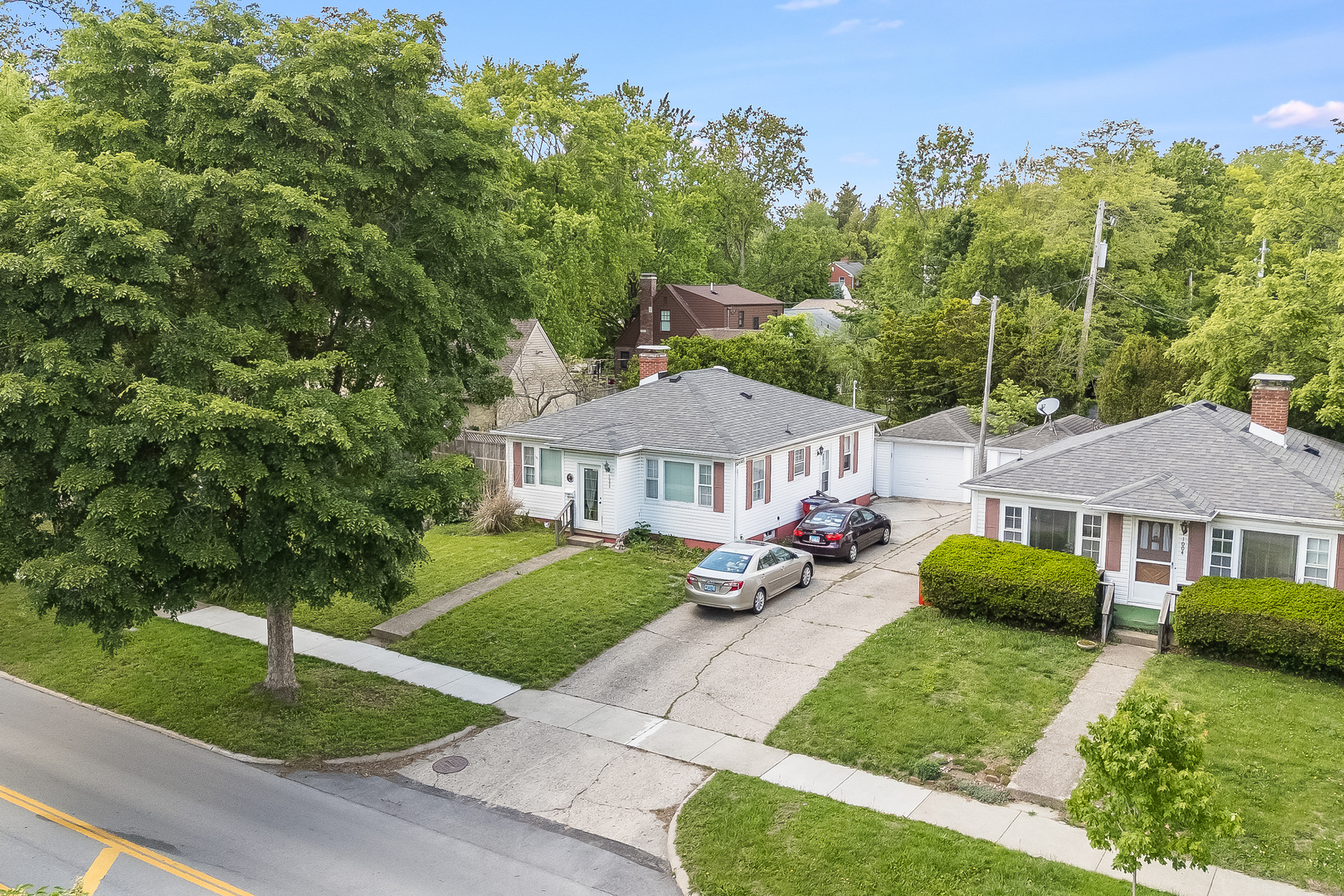 1006 West John Street Champaign, IL 61821 - Photo 2 of 24