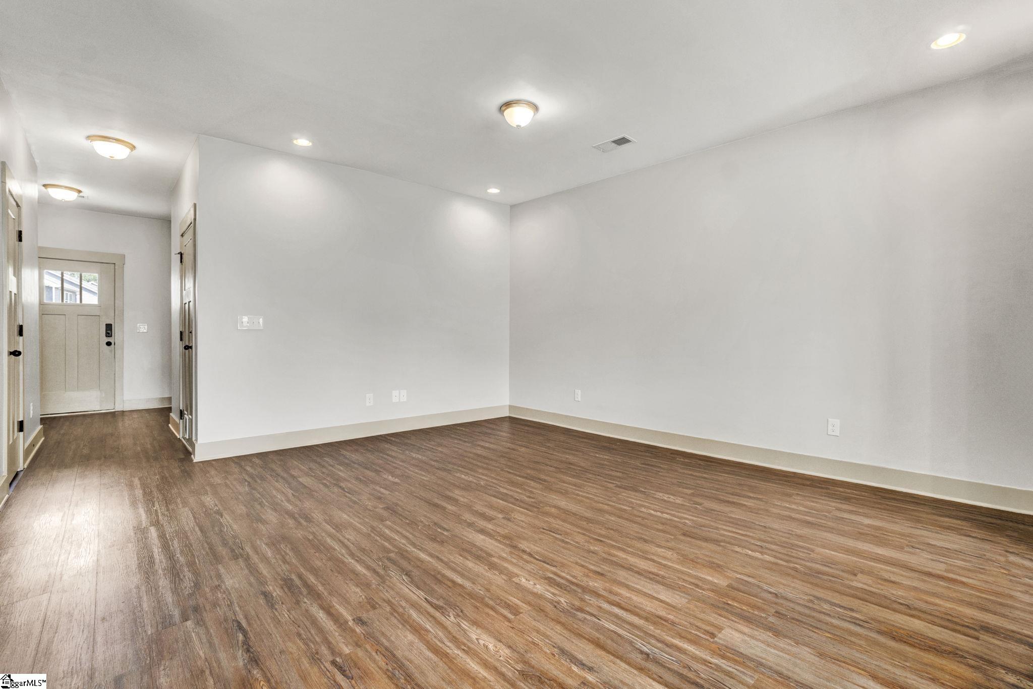 106 Addington Lane Simpsonville, SC 29681 - Photo 3 of 39