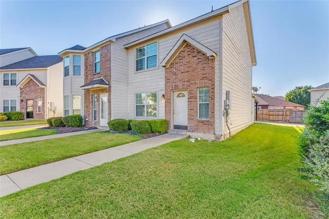 $1,800 | 5616 Giddyup Lane, Fort Worth, TX 76179