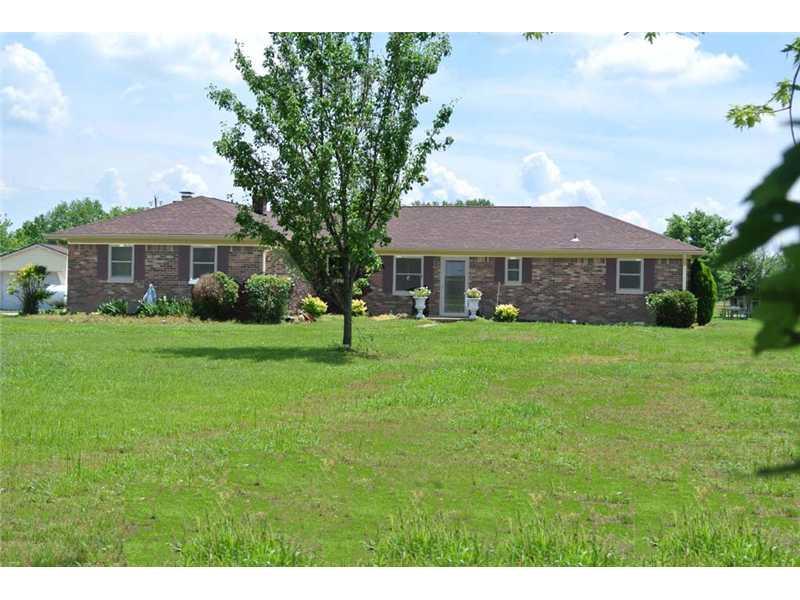 4685 Gibbs Road Avon, IN 46122 - Photo 1 of 24 Gallery Image 1