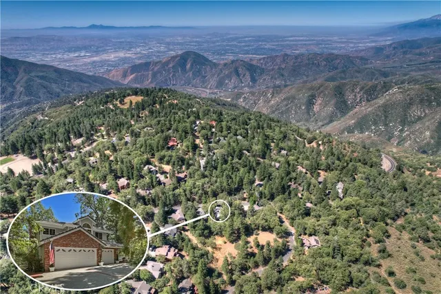 a picture of a bathroom with mirror