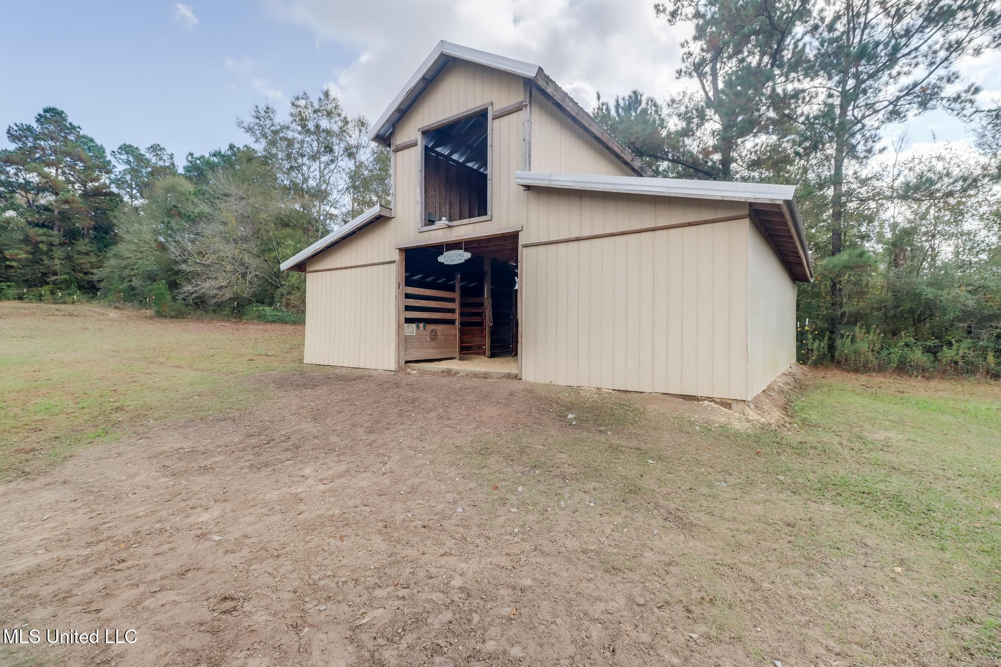 21510 Yankee Town Road Saucier, MS 39574 - Photo 23 of 34 IMG_0527-Edit