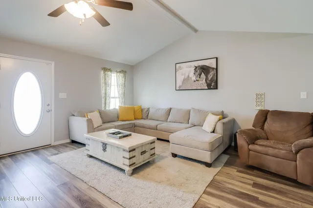 $569,500 | 21510 Yankee Town Road, Saucier, MS 39574