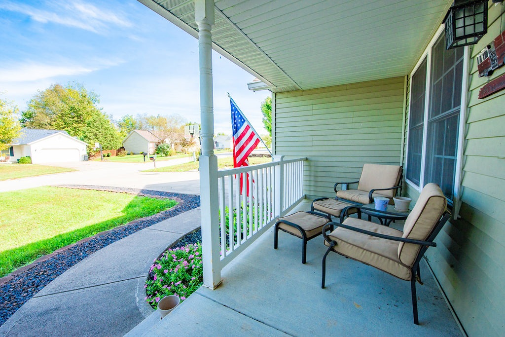 1216 Marigold Road Bloomington, IN 47401 - Photo 2 of 29 Gallery Image 2