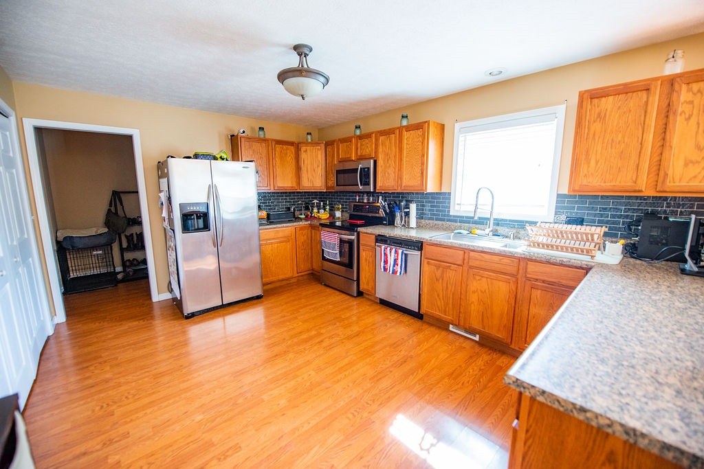 1216 Marigold Road Bloomington, IN 47401 - Photo 7 of 29 Gallery Image 7