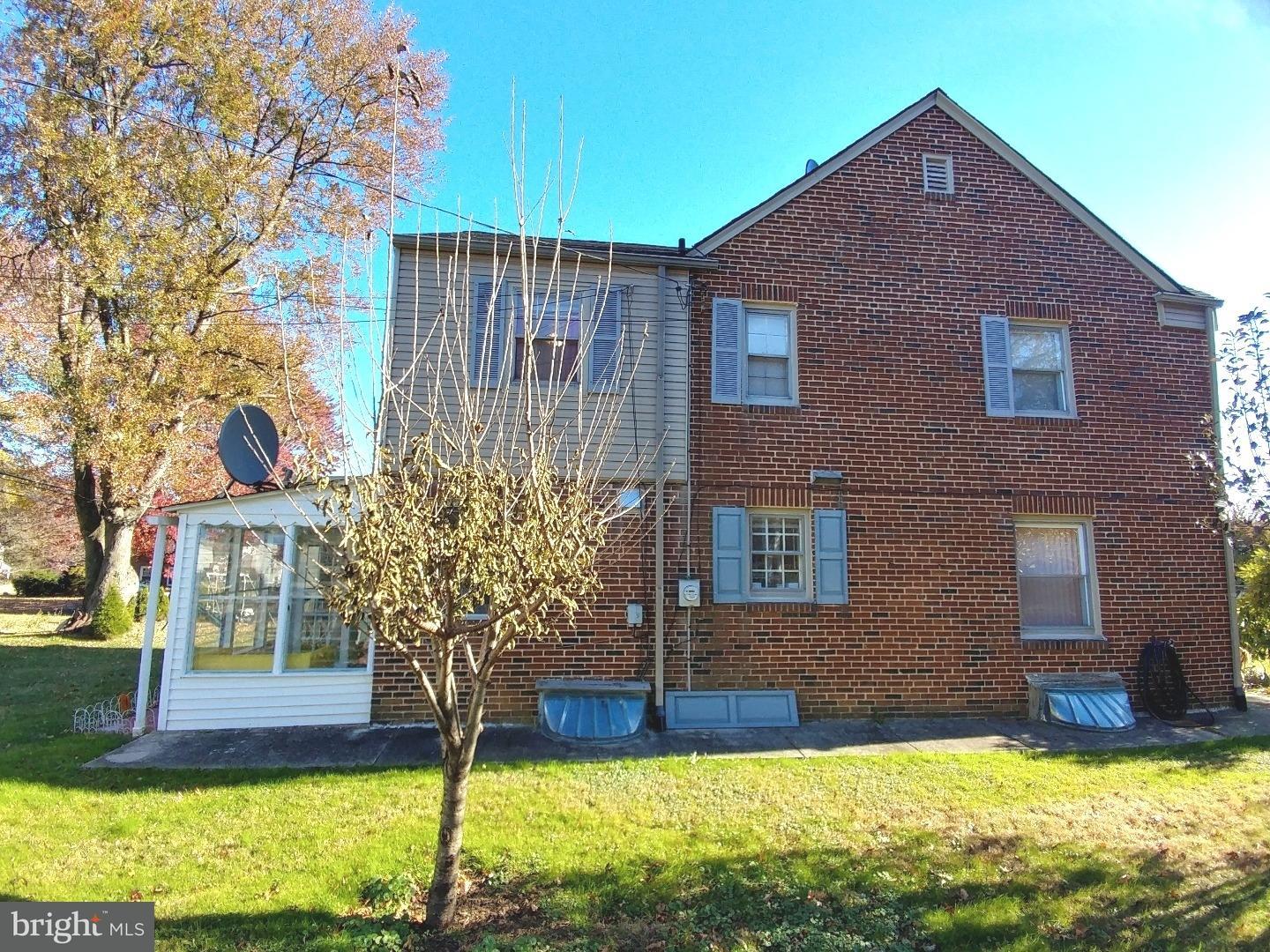 21 Lanfair Road Cheltenham, PA 19012 - Photo 23 of 25 Exterior Side