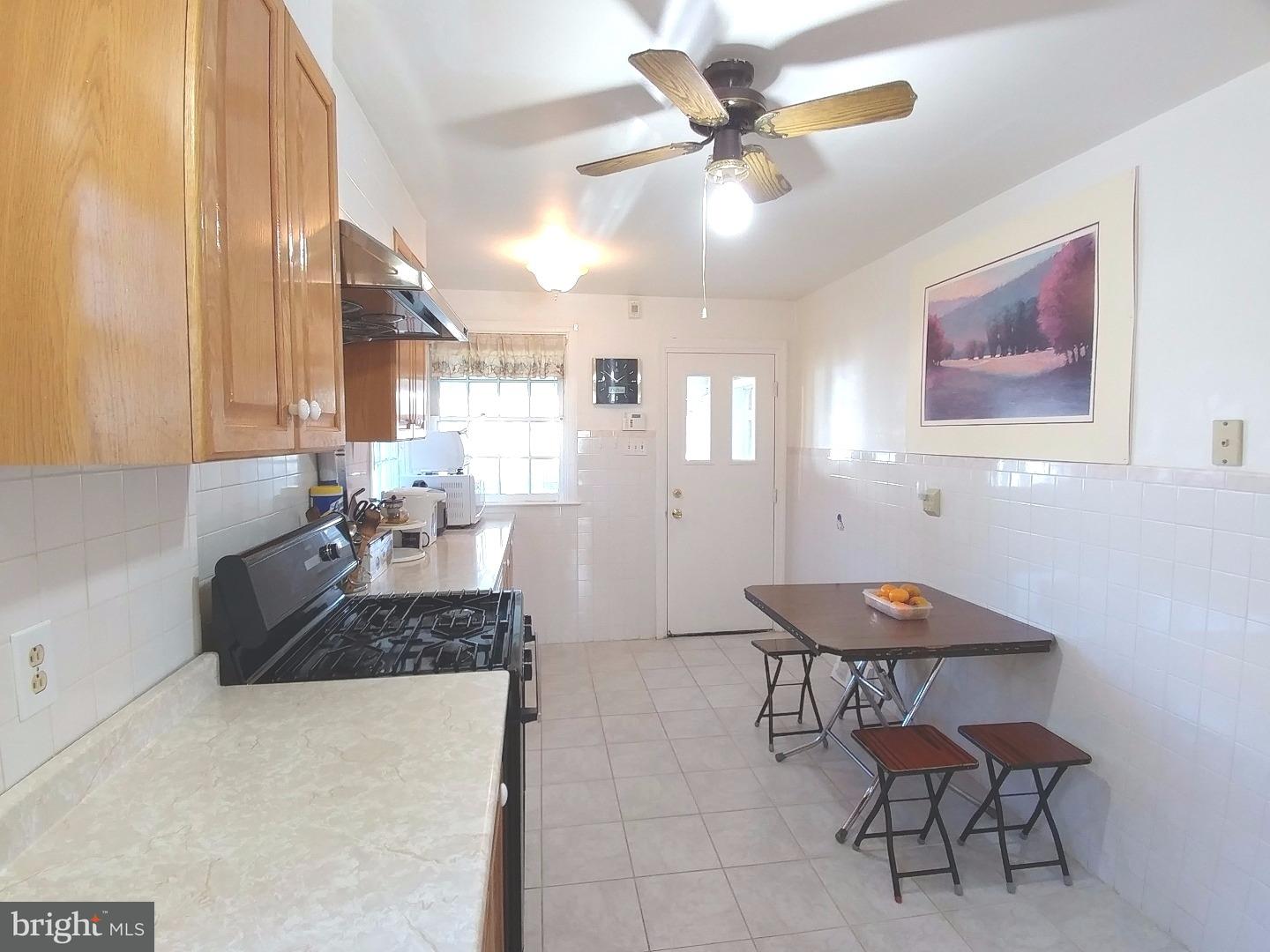 21 Lanfair Road Cheltenham, PA 19012 - Photo 7 of 25 Kitchen