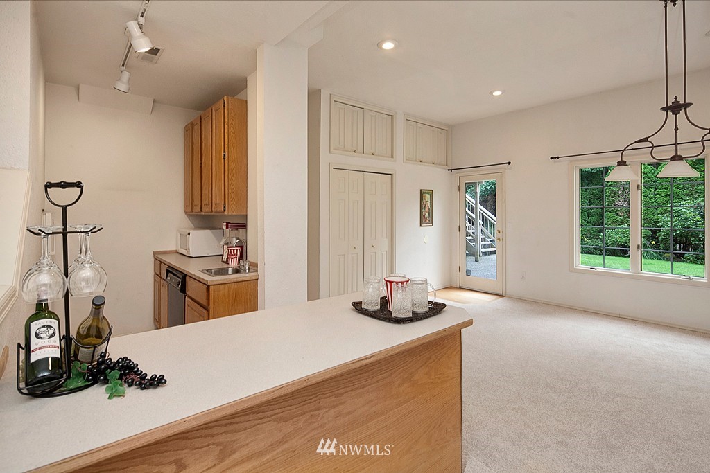 15611 100th Place Northeast Bothell, WA 98011 - Photo 15 of 23 Gallery Image 15