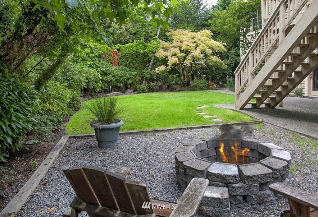 15611 100th Place Northeast Bothell, WA 98011 - Photo 20 of 23 Gallery Image 20