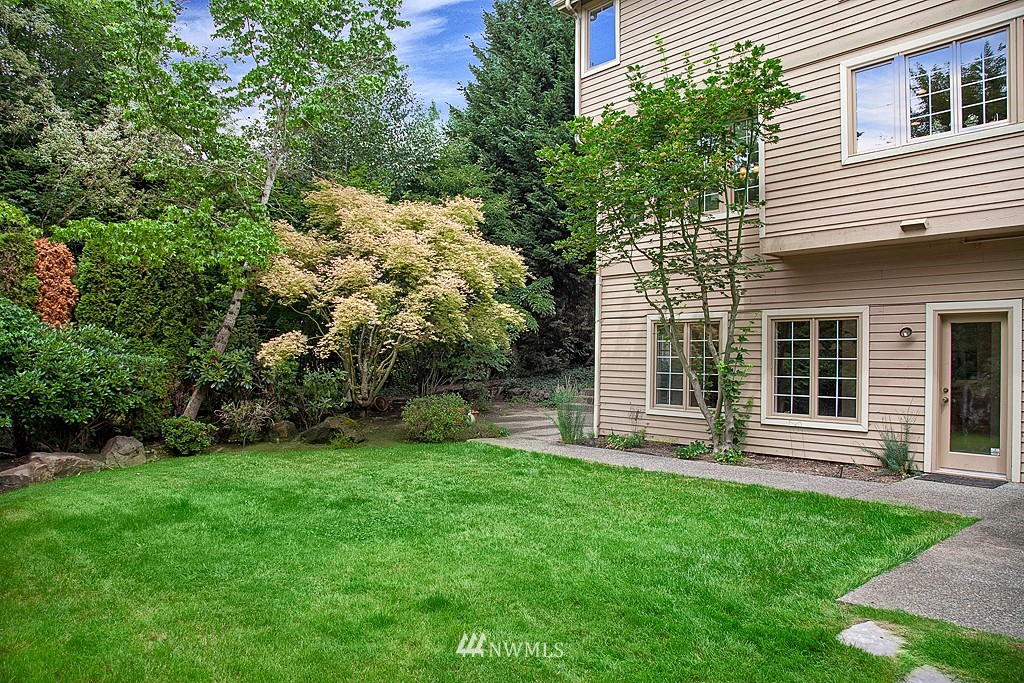 15611 100th Place Northeast Bothell, WA 98011 - Photo 22 of 23 Gallery Image 22