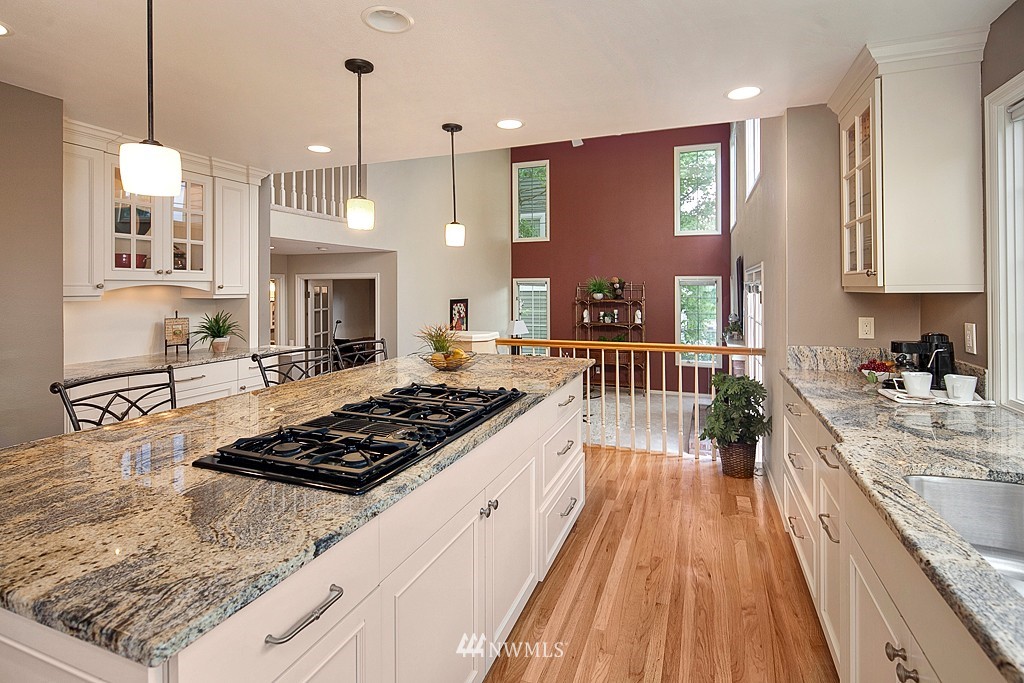 15611 100th Place Northeast Bothell, WA 98011 - Photo 7 of 23 Gallery Image 7