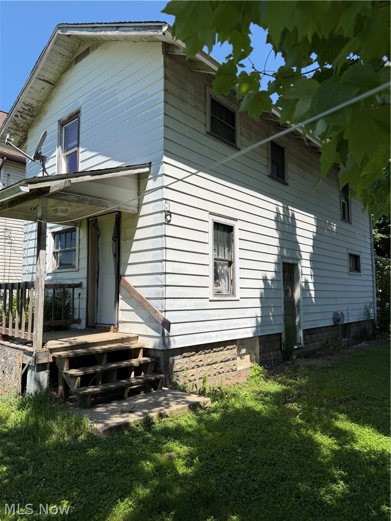 226 2nd Street Southwest Brewster, OH 44613 - Photo 4 of 17