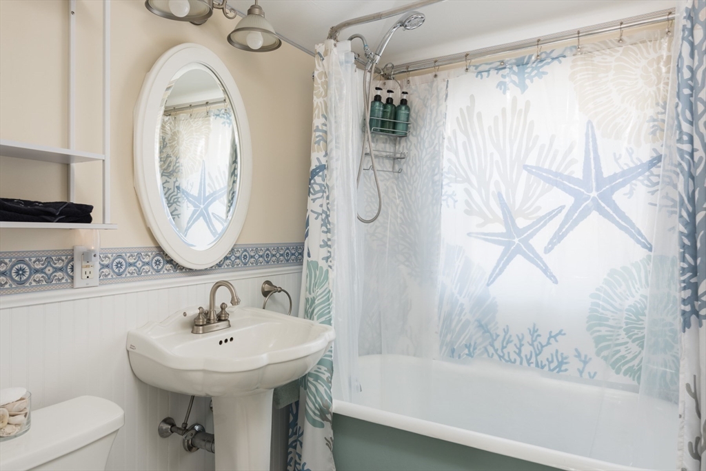 12 Grove Street Wareham, MA 02558 - Photo 19 of 41