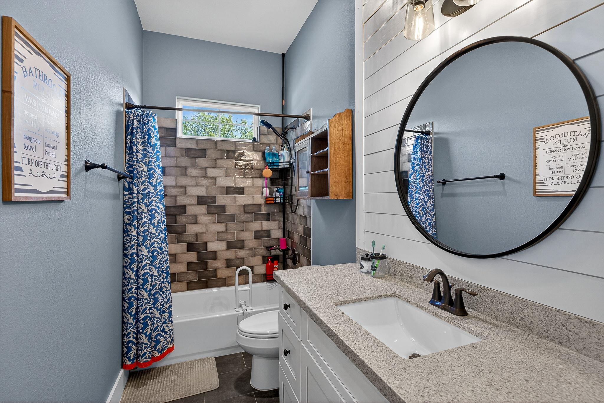 102 Ladera Cove Marble Falls, TX 78654 - Photo 17 of 29