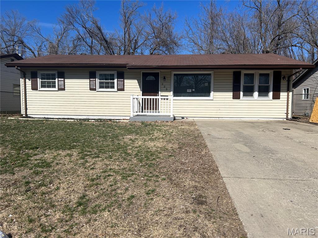 223 Donald Street Cahokia, IL 62206 - Photo 1 of 9