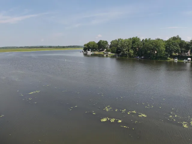 $879,000 | 6301 Riverside Road, Waterford, WI 53185