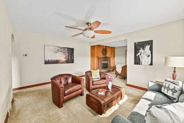 $879,000 | 6301 Riverside Road, Waterford, WI 53185