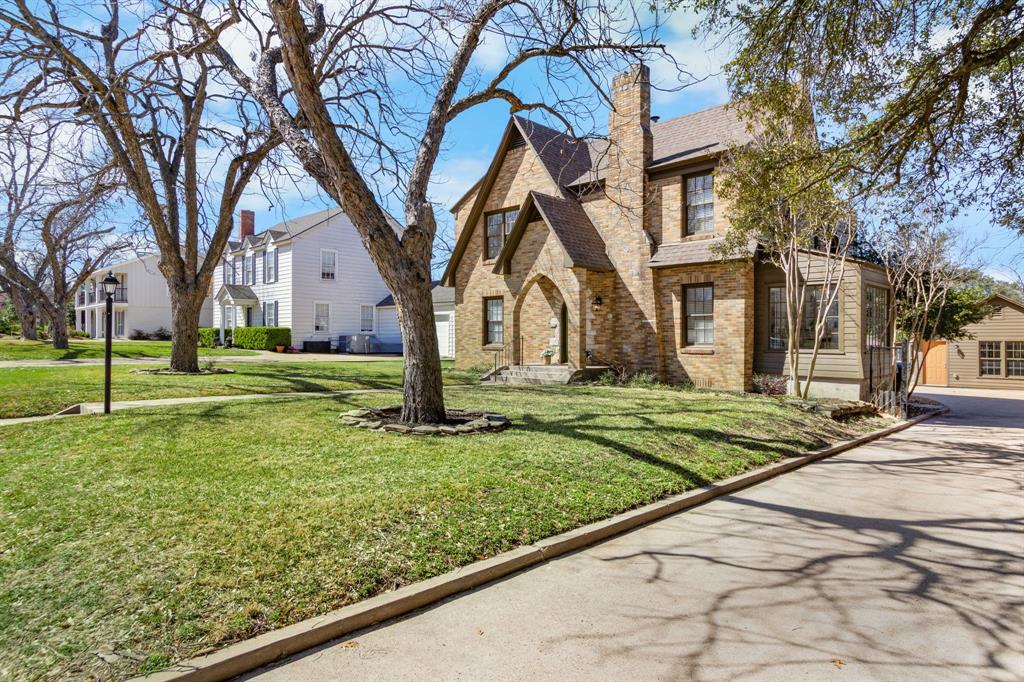 2815 Cumberland Avenue Waco, TX 76708 - Photo 39 of 40 a view of a house with a yard