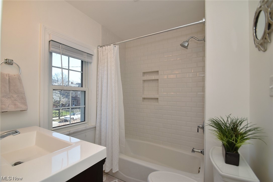 3566 Sutherland Road Shaker Heights, OH 44122 - Photo 21 of 35 Gallery Image 21