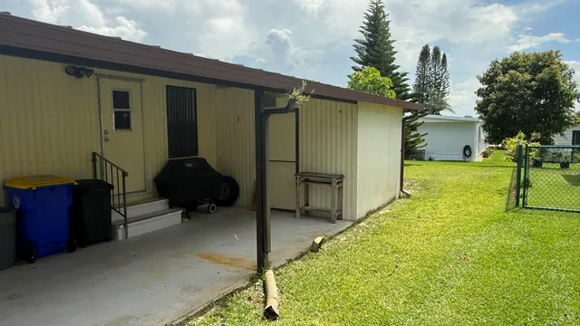 $179,000 | 7818 Southeast Continental Drive, Hobe Sound, FL 33455