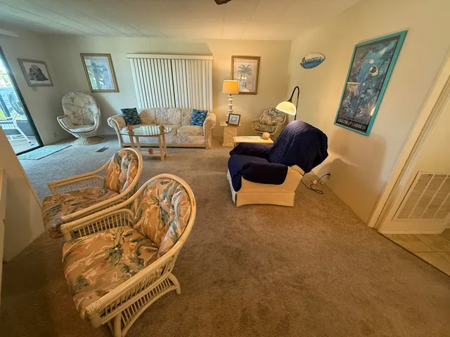 $179,000 | 7818 Southeast Continental Drive, Hobe Sound, FL 33455