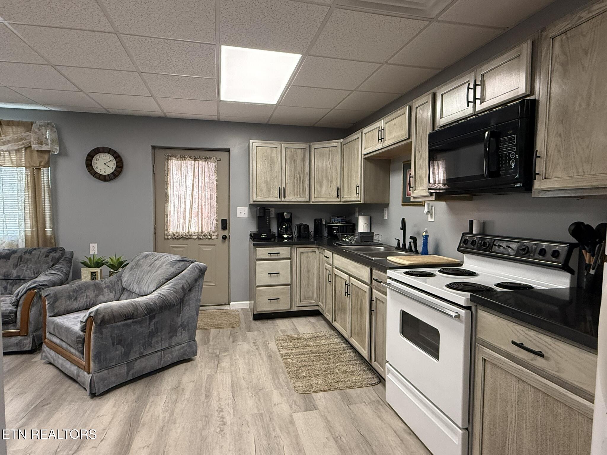 128 Old Stinking Creek Road La Follette, TN 37766 - Photo 38 of 57 Apt 3 Kitchen