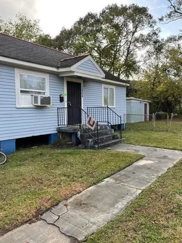 $1,100 | 1868 Benefit Street, New Orleans, LA 70122