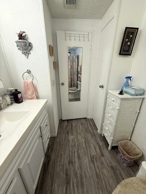 1001 Starkey Road, Unit 190 Largo, FL 33771 - Photo 8 of 25 Gallery Image 8