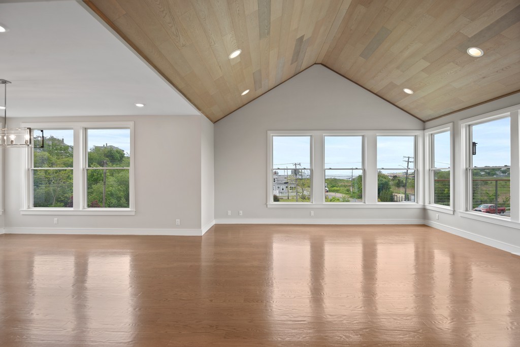 78 Thatcher Road, Unit 5 Gloucester, MA 01930 - Photo 6 of 9 Gallery Image 6