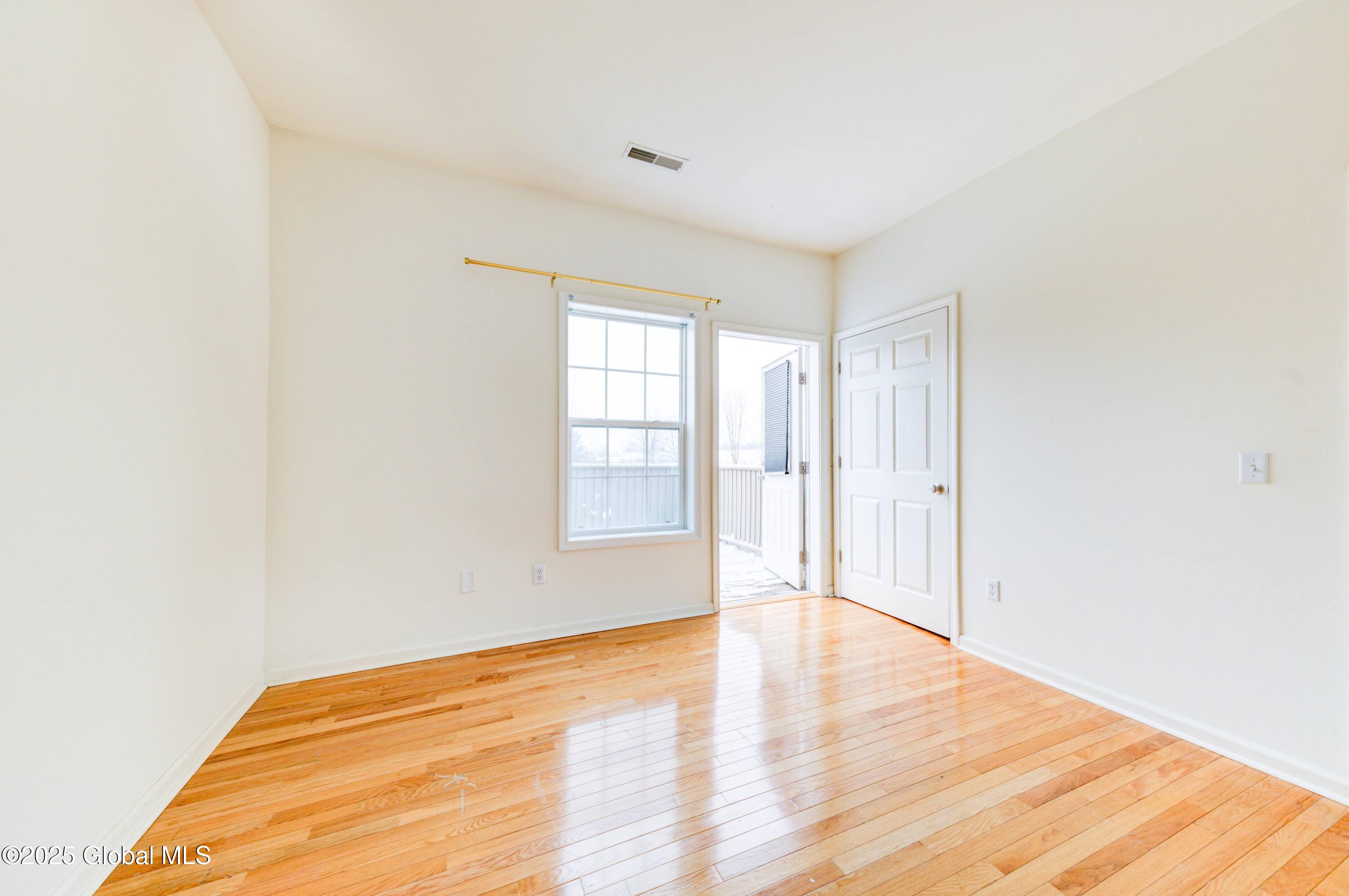 147 Wallins Corners Road Amsterdam, NY 12010 - Photo 14 of 18 Cedar-30