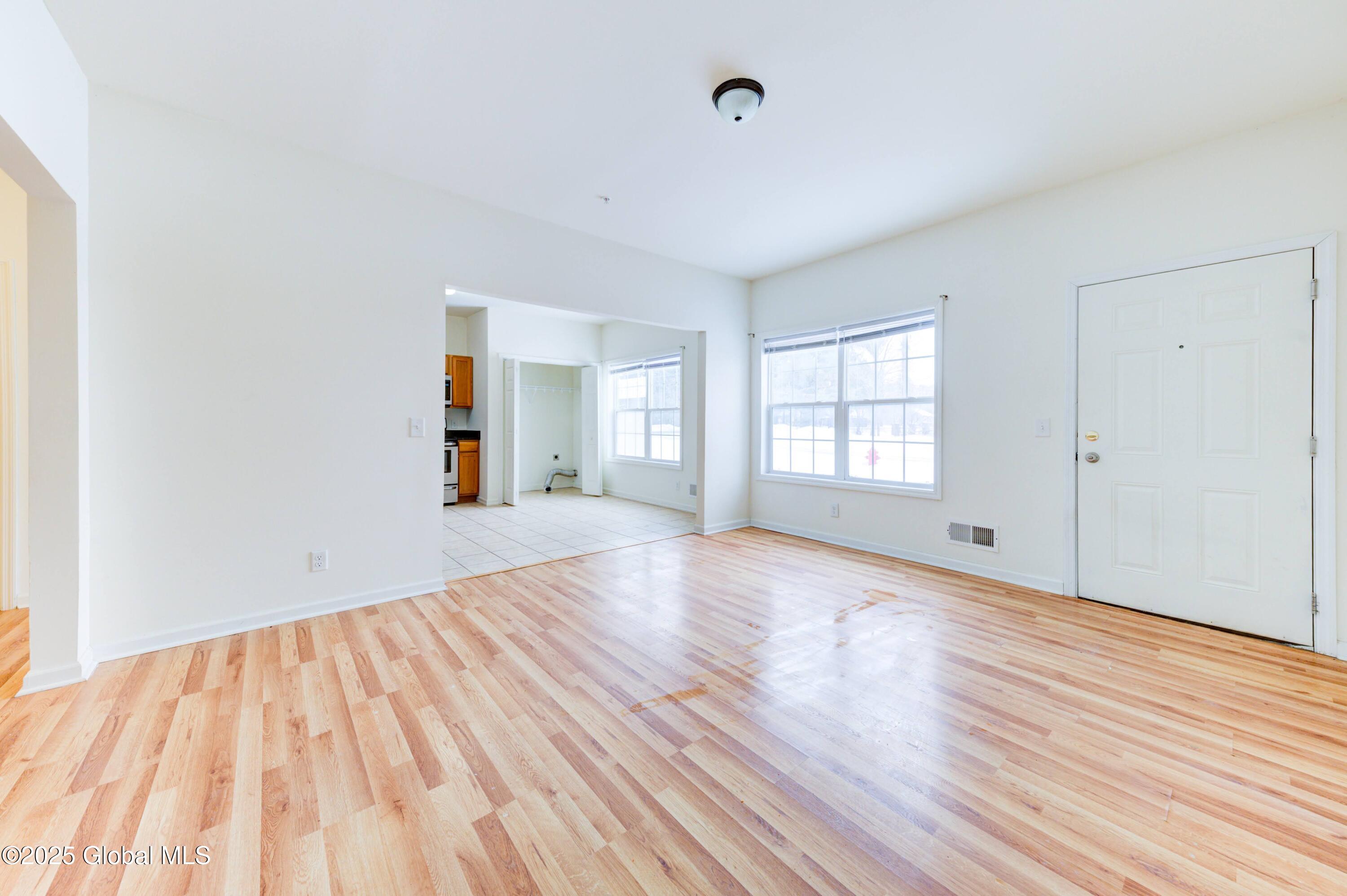 147 Wallins Corners Road Amsterdam, NY 12010 - Photo 8 of 18 Cedar-24