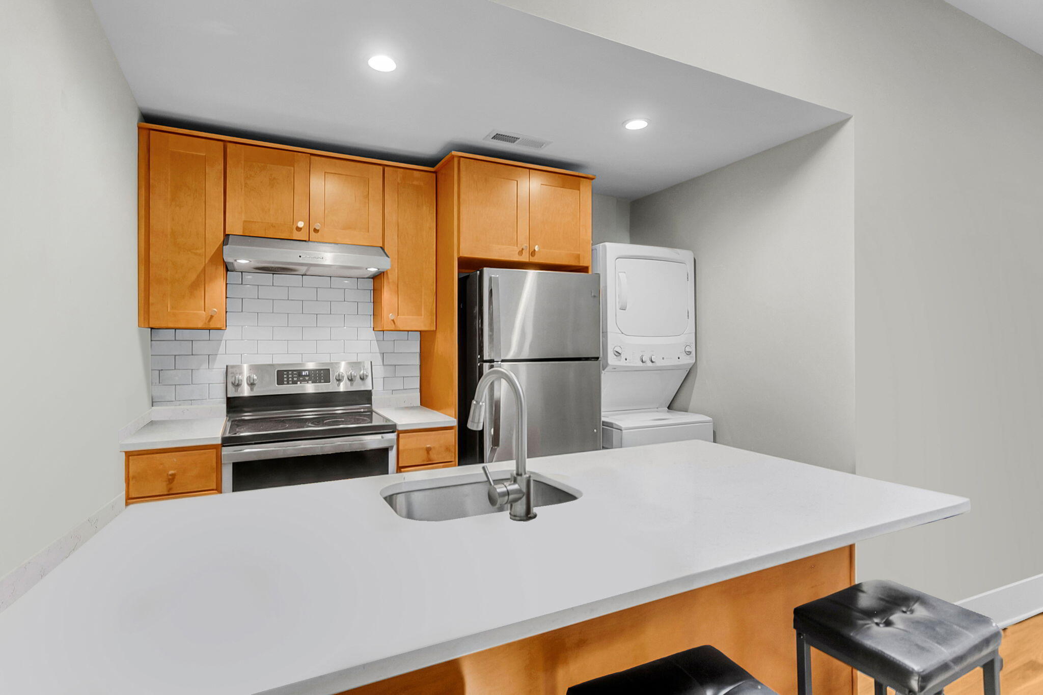 137 Calhoun Street, Unit B Charleston, SC 29401 - Photo 4 of 14