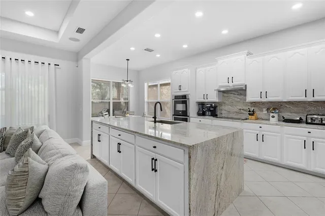 $695,000 | 3628 Summerwind Circle, Bradenton, FL 34209