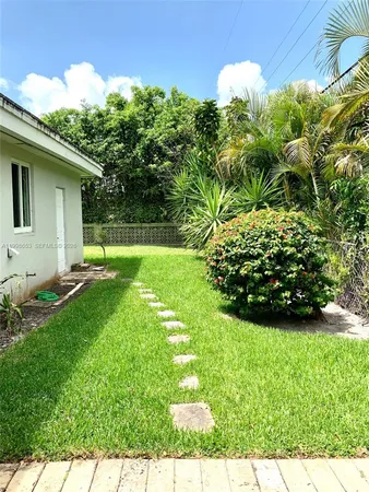 $8,400 | 411 Alesio Avenue, Coral Gables, FL 33134