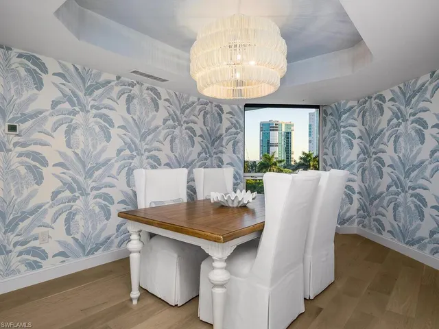 $5,250,000 | 4021 Gulf Shore Boulevard North, Unit 403, Naples, FL 34103