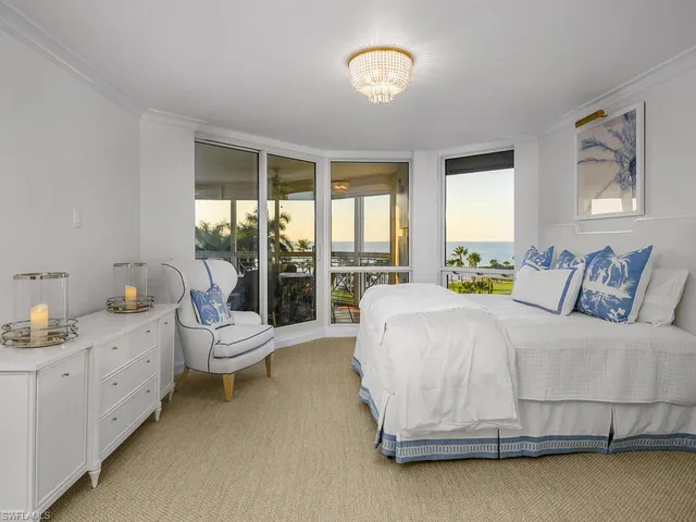 $5,250,000 | 4021 Gulf Shore Boulevard North, Unit 403, Naples, FL 34103