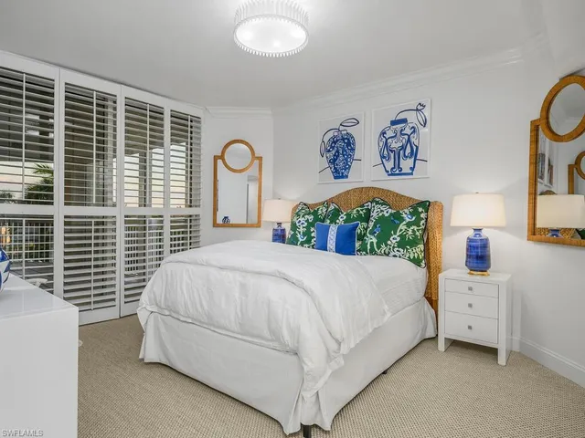 $5,250,000 | 4021 Gulf Shore Boulevard North, Unit 403, Naples, FL 34103