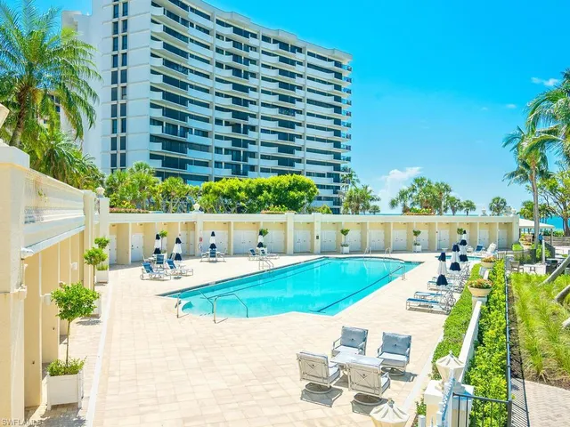 $5,250,000 | 4021 Gulf Shore Boulevard North, Unit 403, Naples, FL 34103