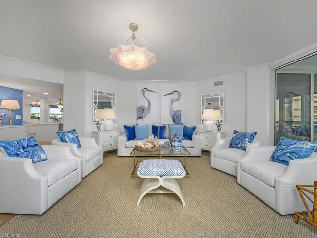 $5,250,000 | 4021 Gulf Shore Boulevard North, Unit 403, Naples, FL 34103