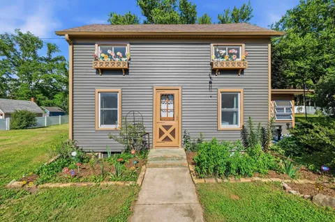 $300,000 | 3 East Whitechapel Street, Mazomanie, WI 53560