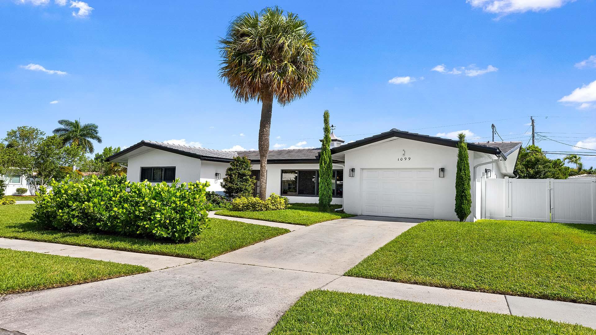 1099 Southwest 12th Street Boca Raton, FL 33486 - Photo 2 of 26 1099 SW 12th St (2)