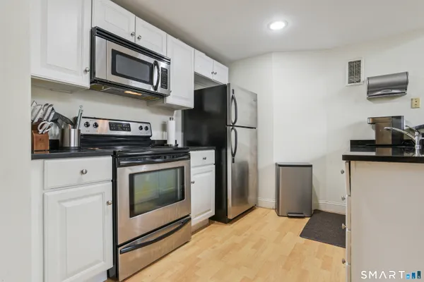 $450,000 | 124 Court Street, Unit 5, New Haven, CT 06511
