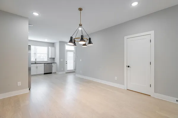 $2,400 | 1420 Stockyard Place, Chattanooga, TN 37408