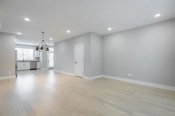 $2,400 | 1420 Stockyard Place, Chattanooga, TN 37408