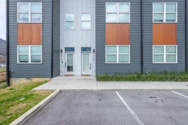 $2,400 | 1420 Stockyard Place, Chattanooga, TN 37408