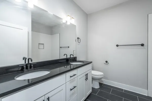 $2,400 | 1420 Stockyard Place, Chattanooga, TN 37408