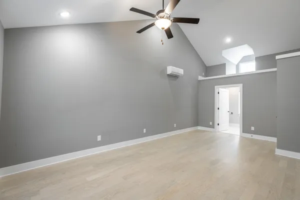 $2,400 | 1420 Stockyard Place, Chattanooga, TN 37408