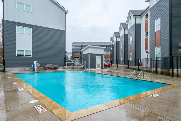 $2,400 | 1420 Stockyard Place, Chattanooga, TN 37408