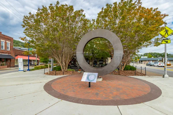 $2,400 | 1420 Stockyard Place, Chattanooga, TN 37408